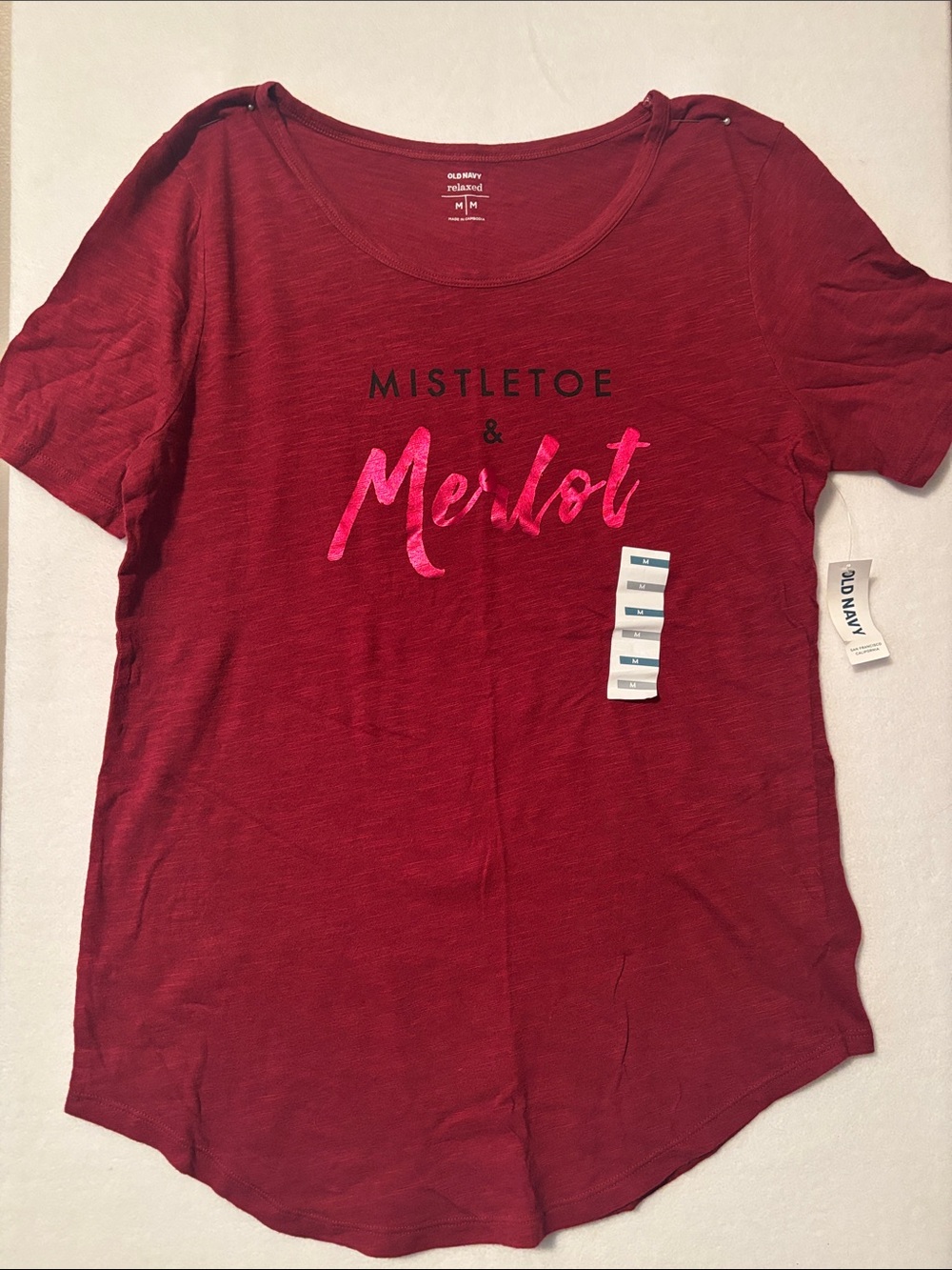 Old Navy Women’s Graphic Short-Sleeve Tee - Mistletoe & Merlot